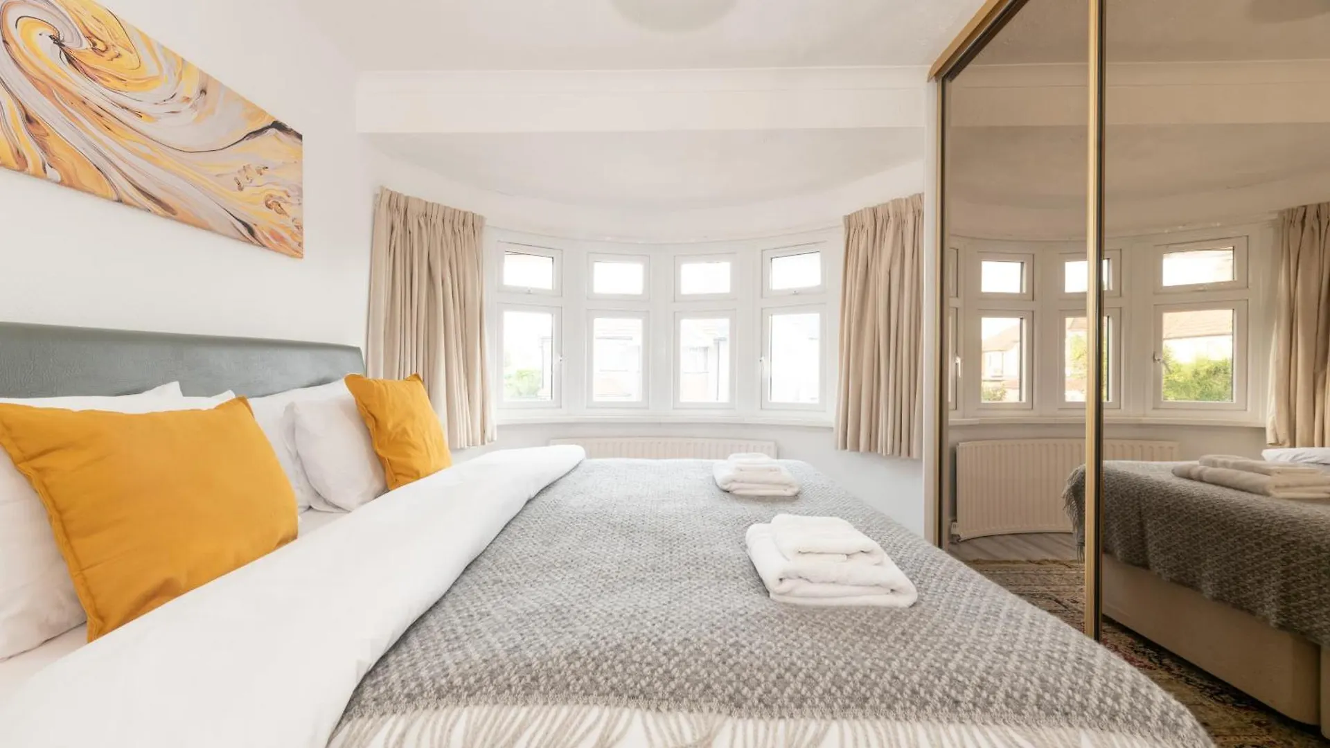 4 Bedroom Family Home In South East London Welling Holiday home